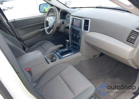 2008 Jeep Grand Cherokee Laredo z USA, uszkodzony, nr VIN 1J8GS48K08C126044